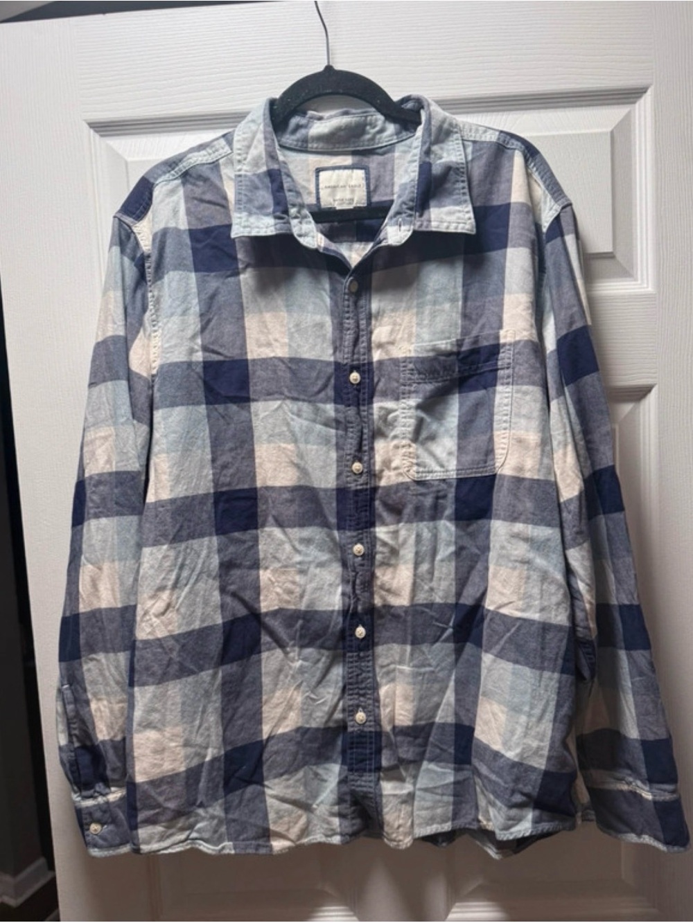 American Eagle Outfitters Blue and White Plaid Button-Down Shirt
